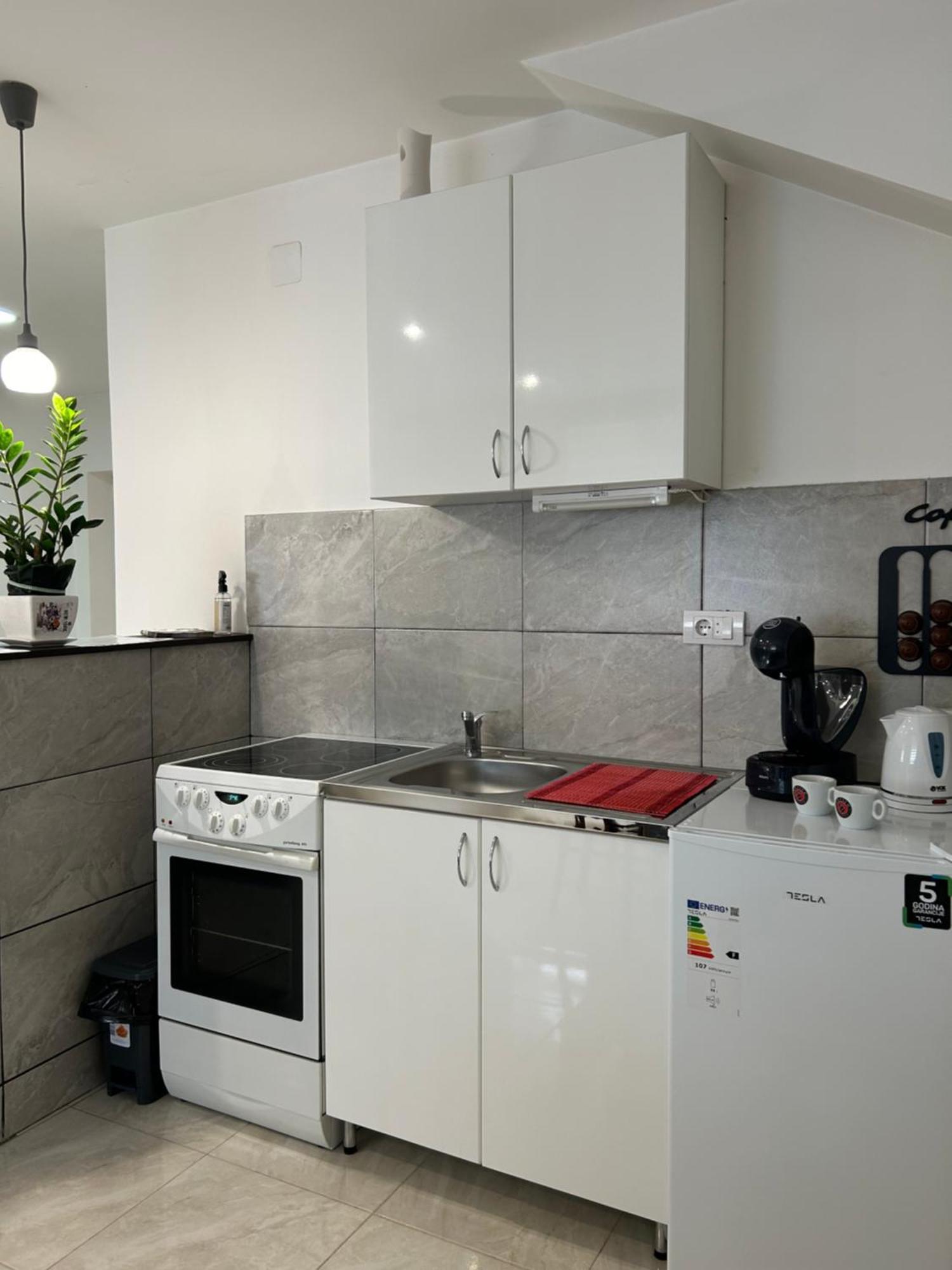 Apartman Diamond Lux Surcin Exterior photo