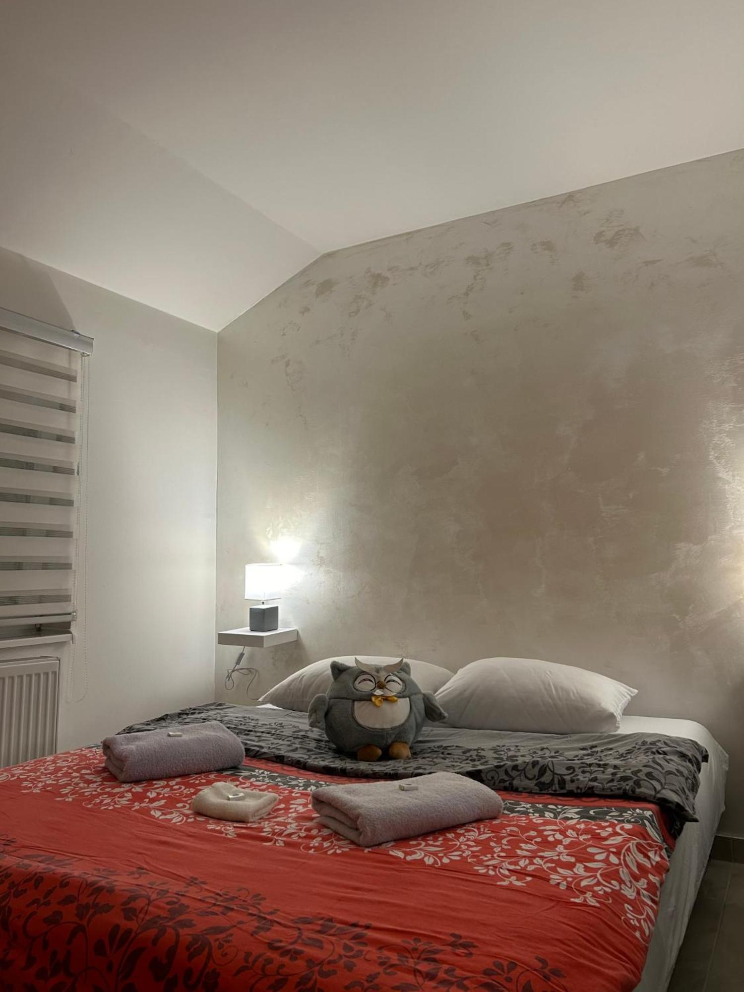 Apartman Diamond Lux Surcin Exterior photo